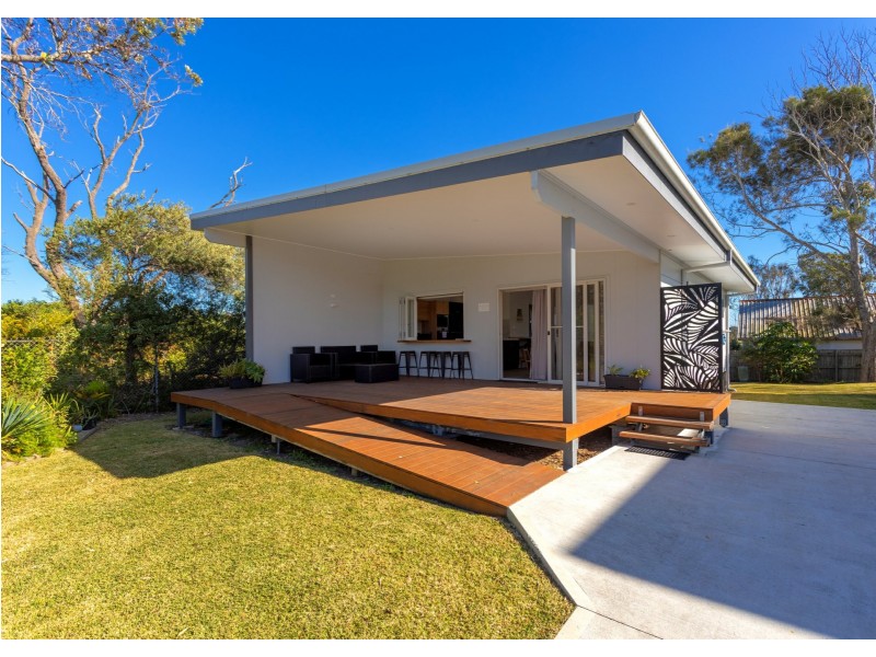 33 Lewis Street, Old Bar NSW 2430