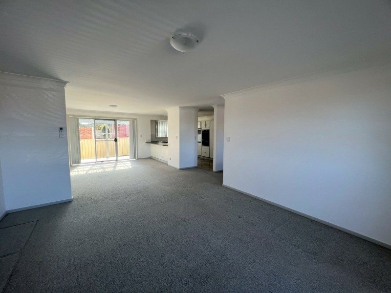 Unit 2/2 Laurina Close, Old Bar NSW 2430