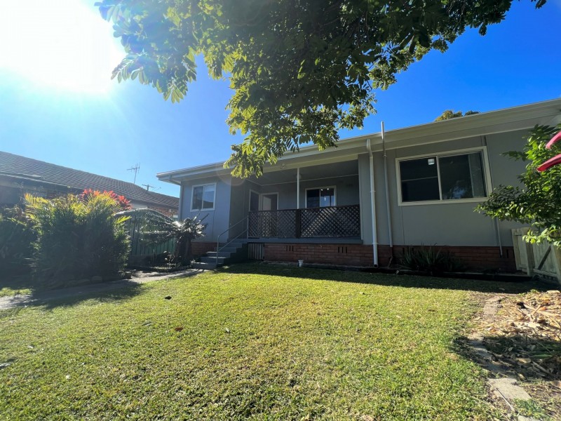 35 Waterman Street, Old Bar NSW 2430