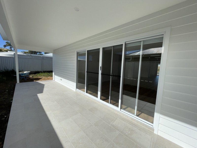 Unit 2/23 Little Tern Street, Old Bar NSW 2430