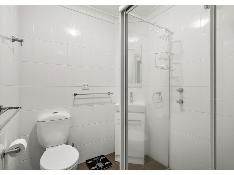 2 Greenbank Way, Old Bar NSW 2430