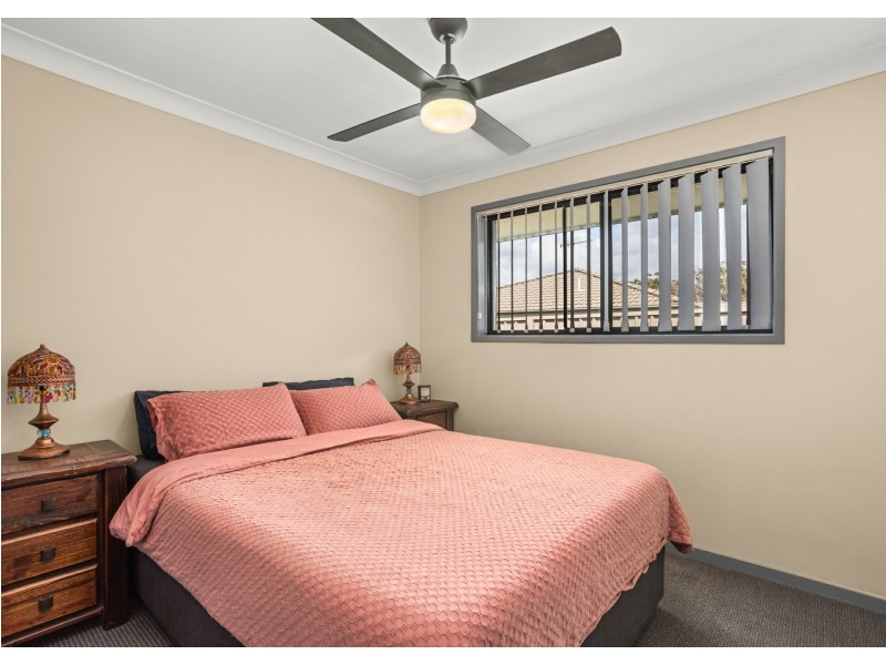 2 Greenbank Way, Old Bar NSW 2430