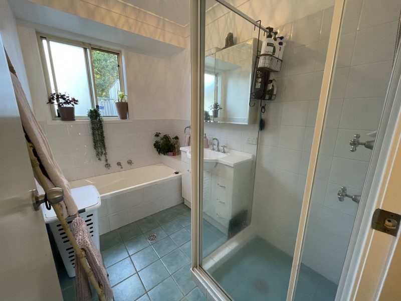 6 Kestrel Avenue, Old Bar NSW 2430