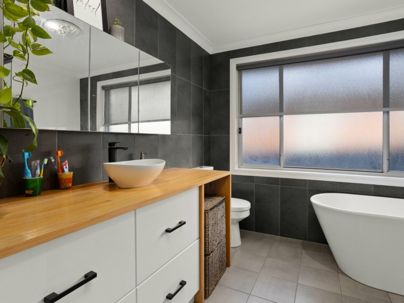 22 Carrabeen Drive, Old Bar NSW 2430