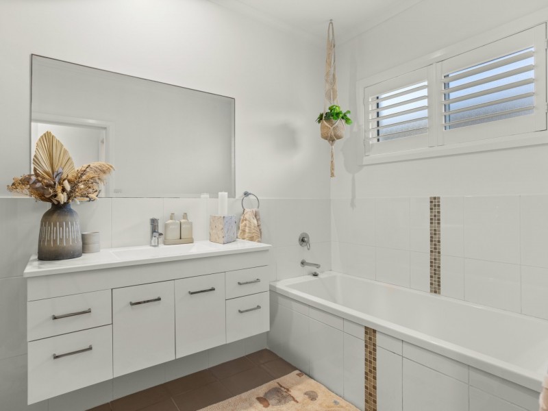 13 Hall Street, Old Bar NSW 2430