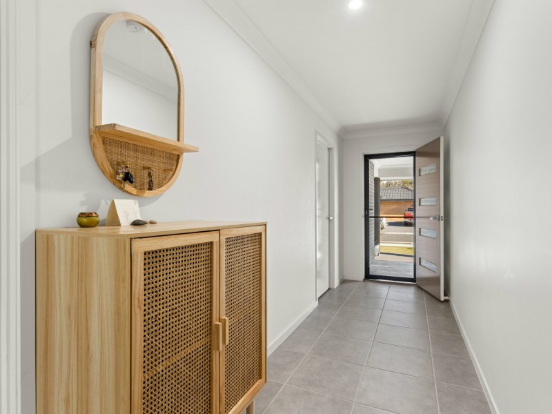 74 Albatross Way, Old Bar NSW 2430