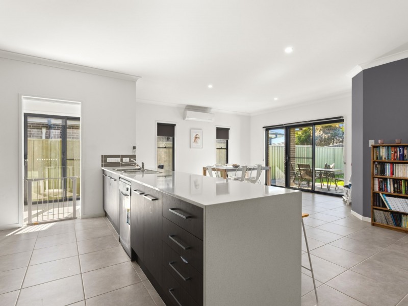 74 Albatross Way, Old Bar NSW 2430
