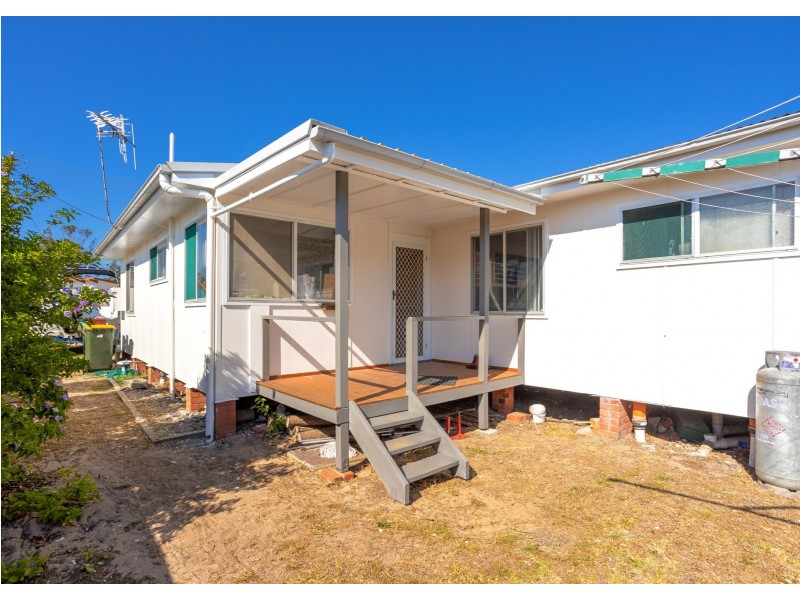 1 & 2/43 Manning Street, Manning Point NSW 2430