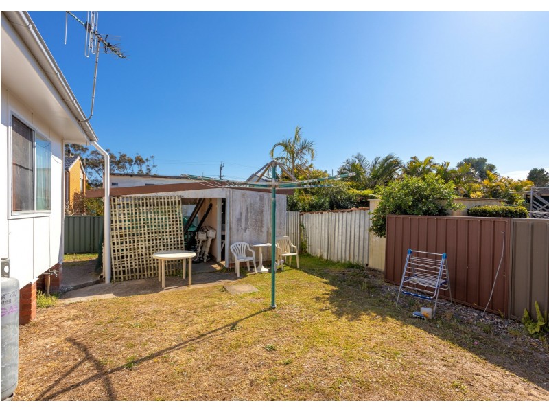 1 & 2/43 Manning Street, Manning Point NSW 2430