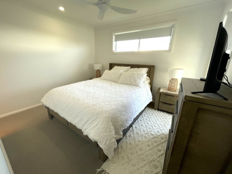 Unit 1/11 Auvergne Way, Old Bar NSW 2430