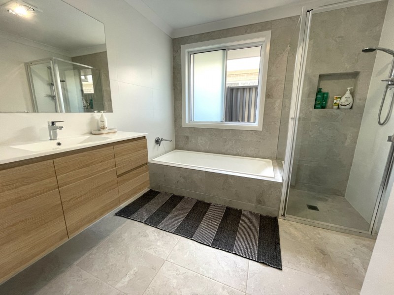 Unit 1/11 Auvergne Way, Old Bar NSW 2430
