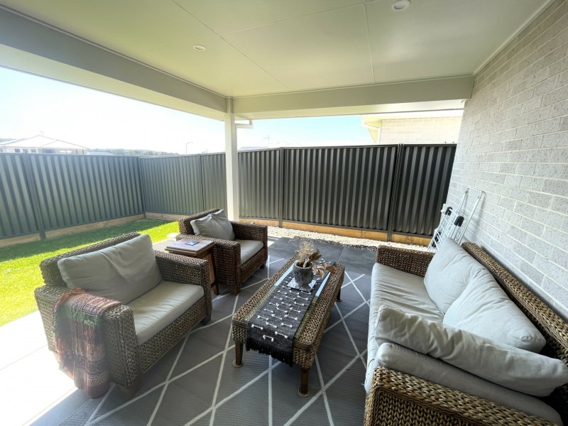 Unit 1/11 Auvergne Way, Old Bar NSW 2430