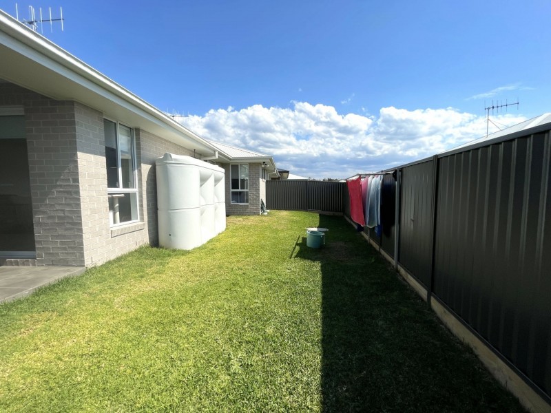 Unit 1/11 Auvergne Way, Old Bar NSW 2430