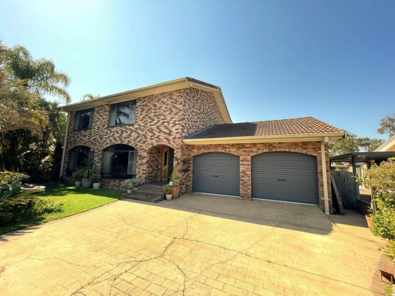 10 Oceanic Place, Old Bar NSW 2430