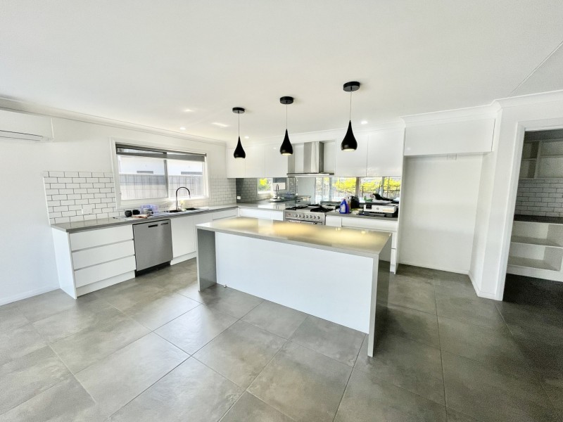 13 Tropicbird Crescent, Old Bar NSW 2430