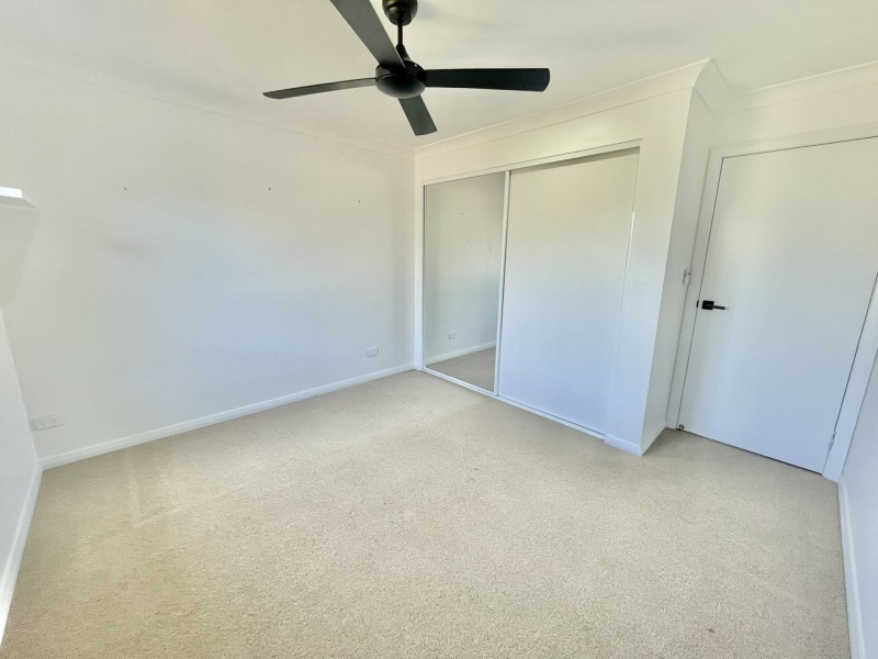 13 Tropicbird Crescent, Old Bar NSW 2430