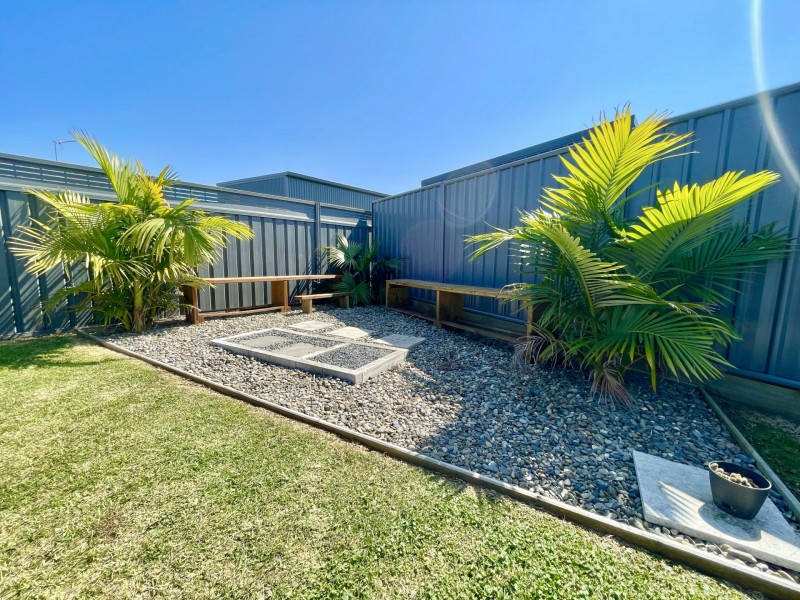 13 Tropicbird Crescent, Old Bar NSW 2430