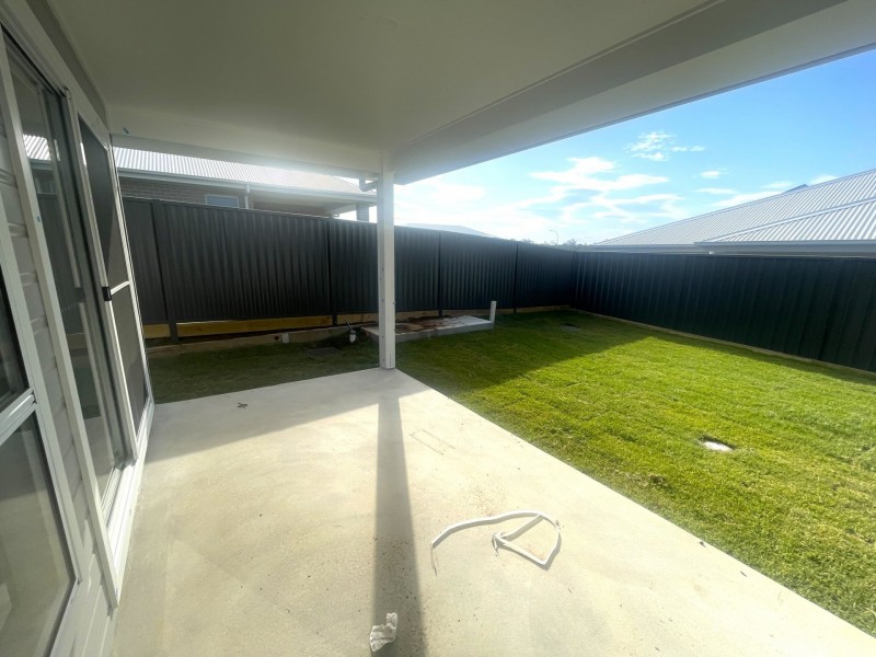 Unit 2/7 Auvergne Way, Old Bar NSW 2430