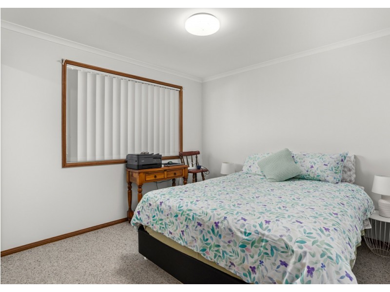 2/1 Casuarina Close, Old Bar NSW 2430