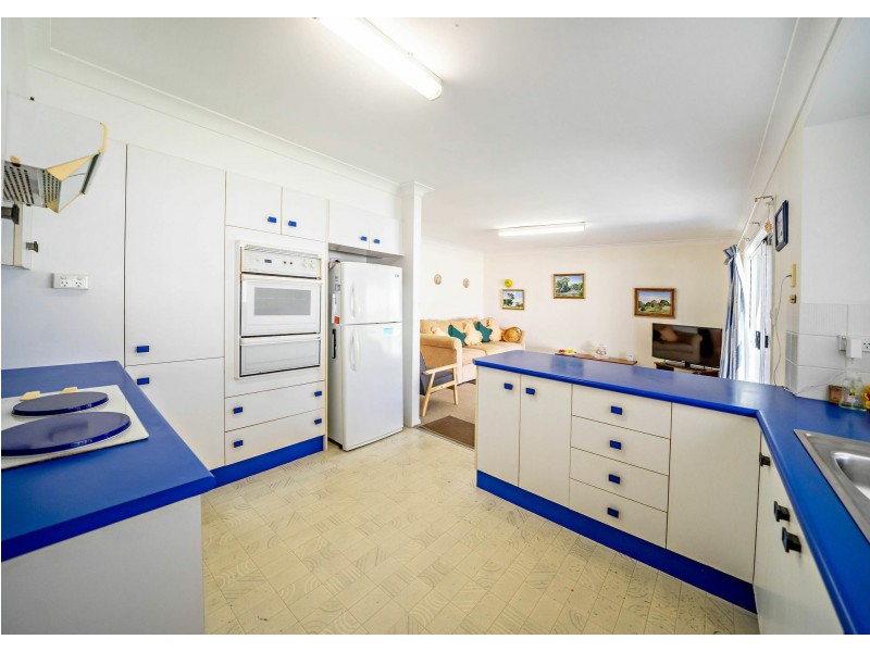 8 Sheppard Street, Old Bar NSW 2430