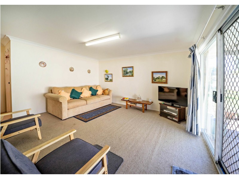 8 Sheppard Street, Old Bar NSW 2430