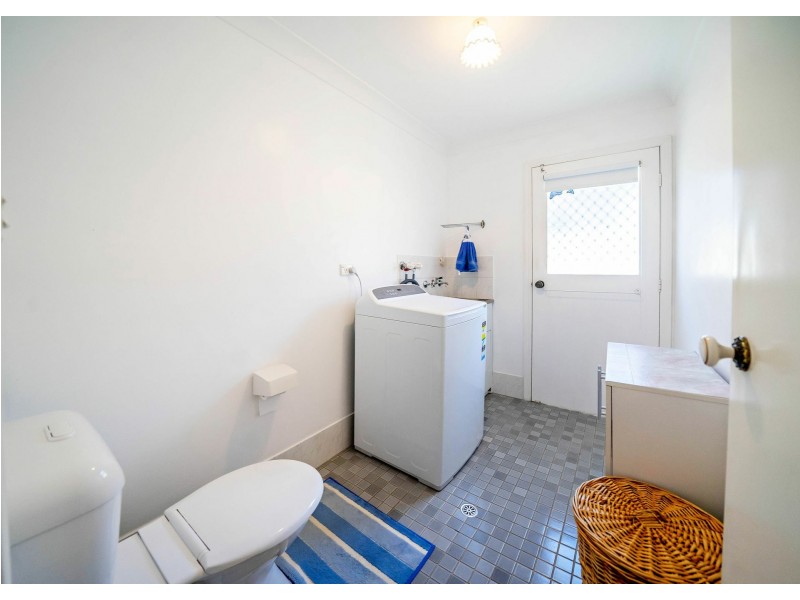 8 Sheppard Street, Old Bar NSW 2430