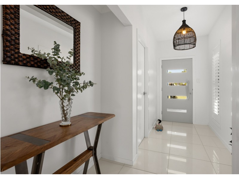 35 Bluehaven Drive, Old Bar NSW 2430