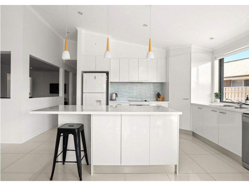 35 Bluehaven Drive, Old Bar NSW 2430