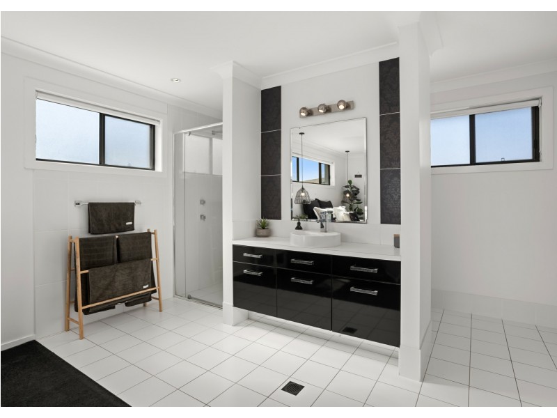 35 Bluehaven Drive, Old Bar NSW 2430
