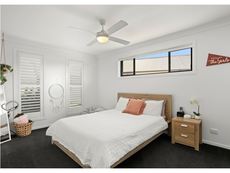 35 Bluehaven Drive, Old Bar NSW 2430