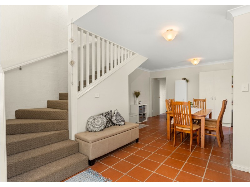 3/2 Connell Street, Old Bar NSW 2430