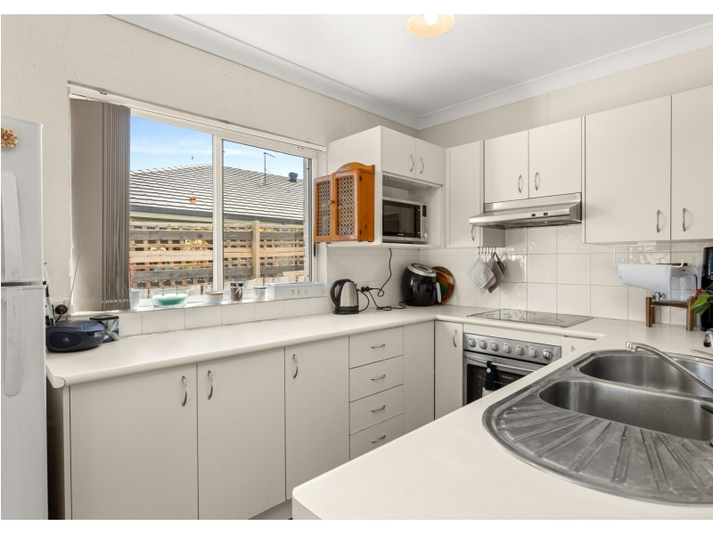 3/2 Connell Street, Old Bar NSW 2430