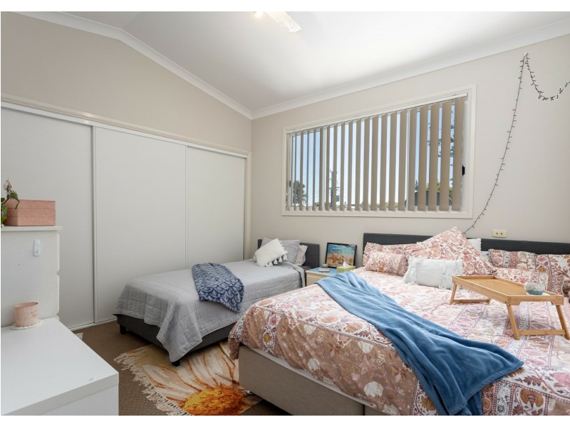 3/2 Connell Street, Old Bar NSW 2430