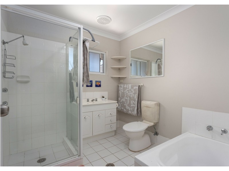 3/2 Connell Street, Old Bar NSW 2430