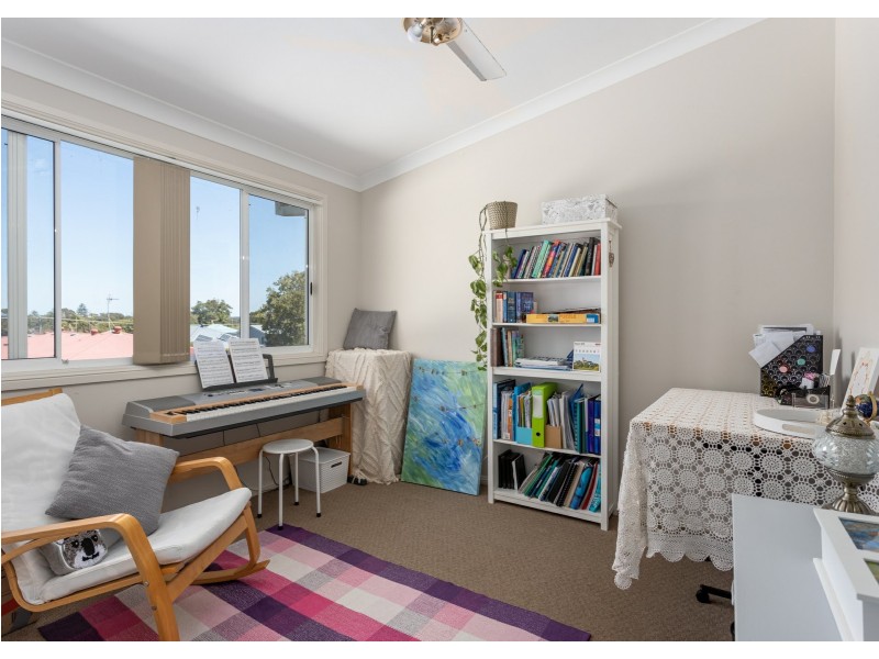 3/2 Connell Street, Old Bar NSW 2430