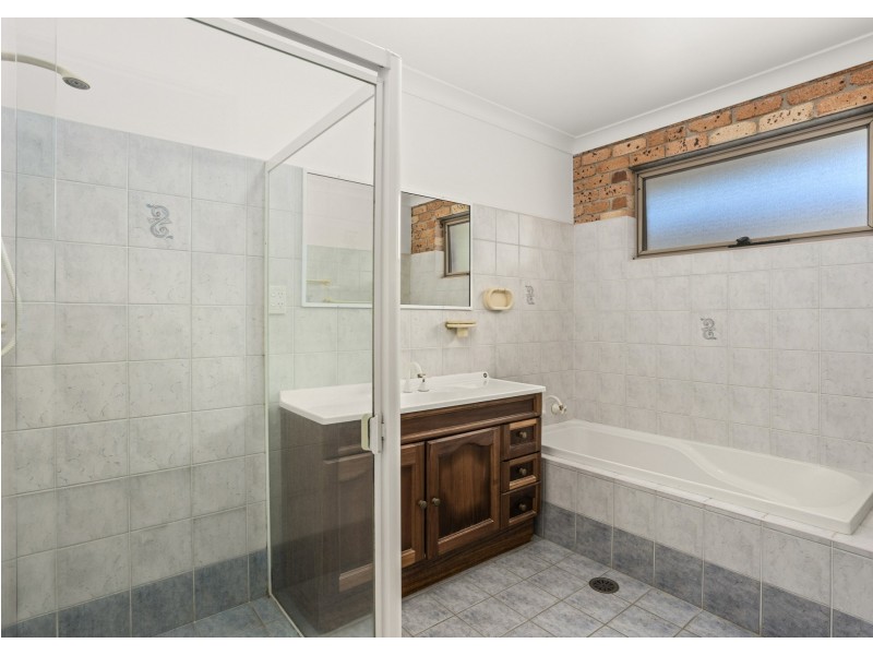 7 Carrabeen Drive, Old Bar NSW 2430