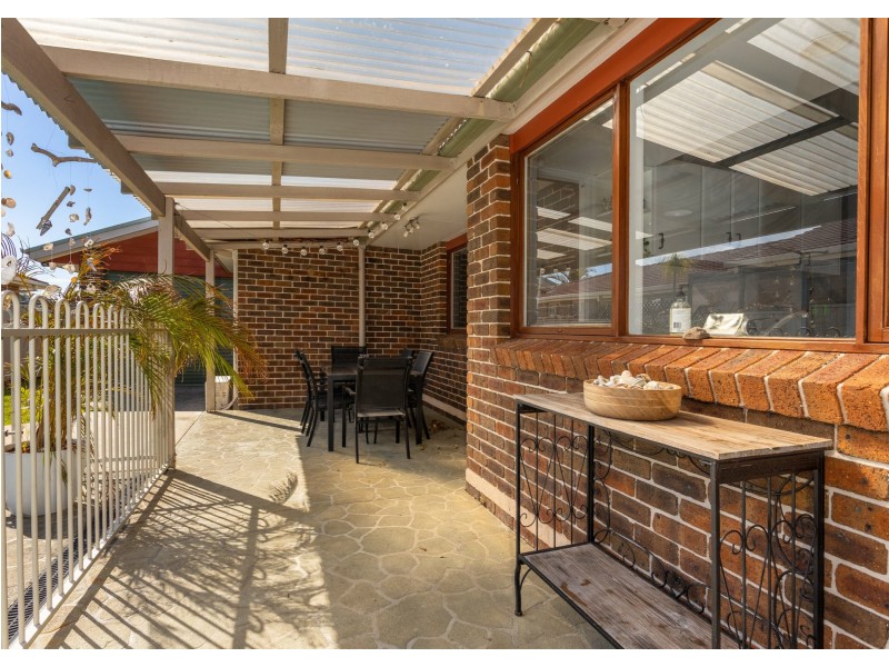 7 Carrabeen Drive, Old Bar NSW 2430