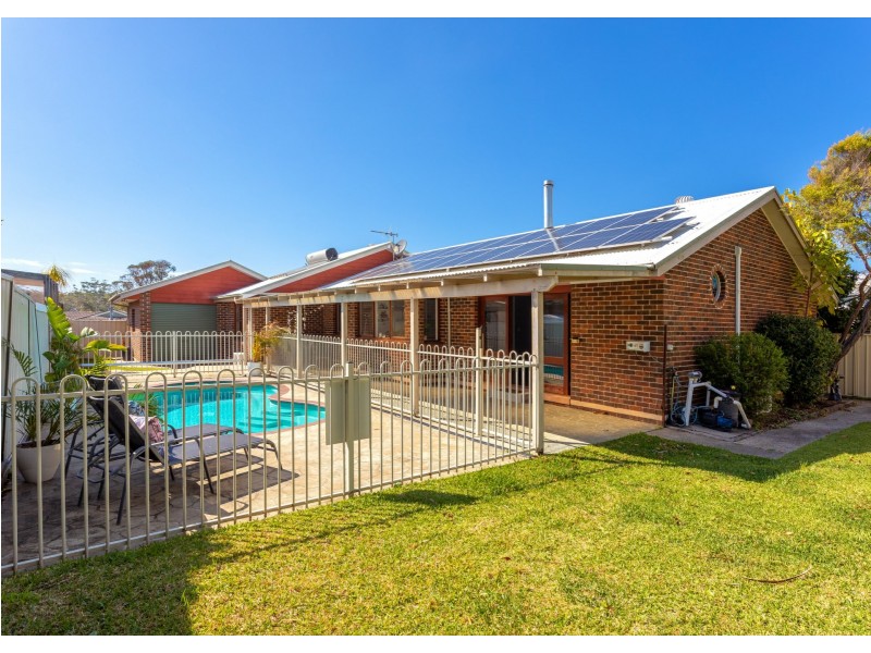 7 Carrabeen Drive, Old Bar NSW 2430
