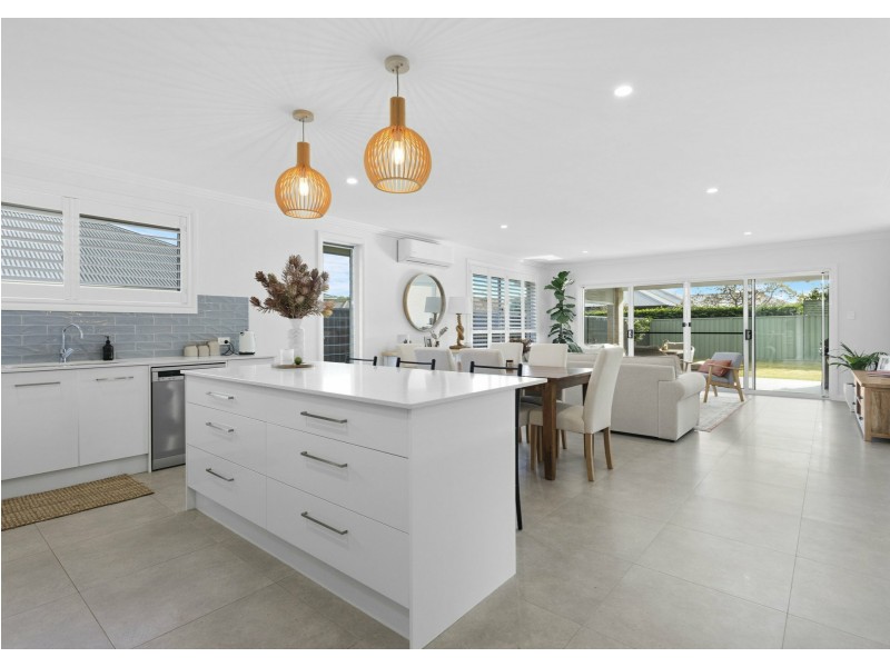 94 Albatross Way, Old Bar NSW 2430