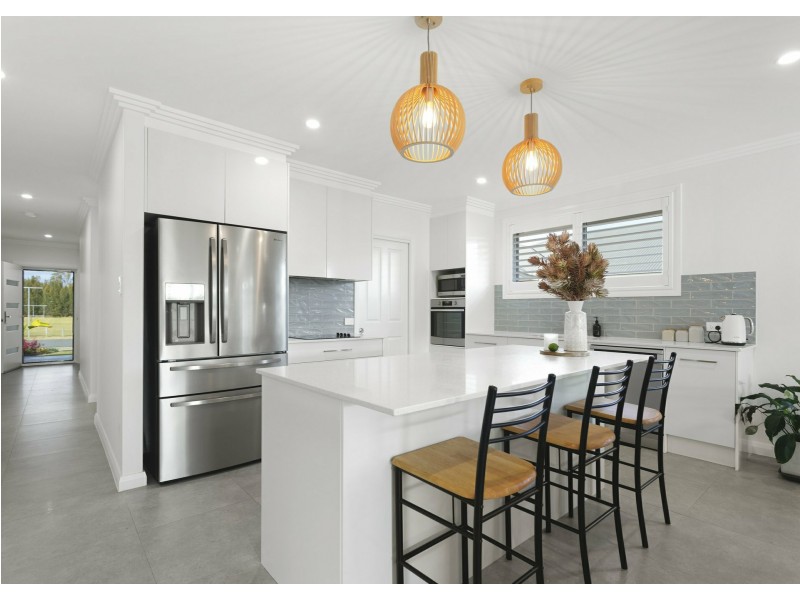 94 Albatross Way, Old Bar NSW 2430