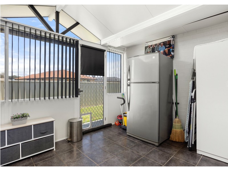 4 Yellowfin Avenue, Old Bar NSW 2430