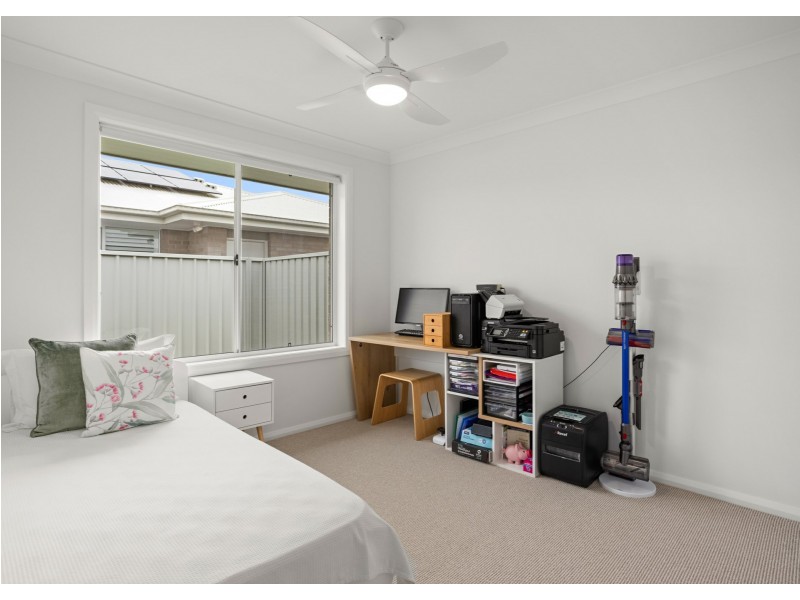 15 & 15A Viewmont Way, Old Bar NSW 2430