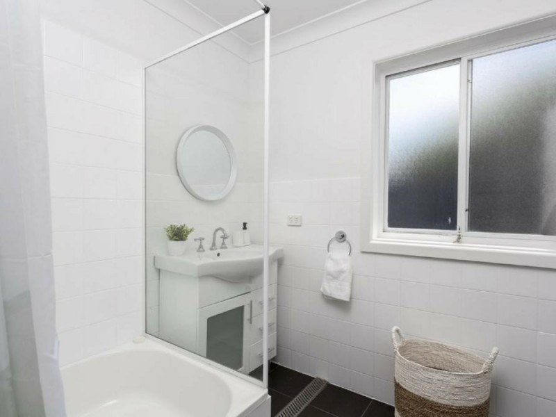 1 Smith Street, Old Bar NSW 2430
