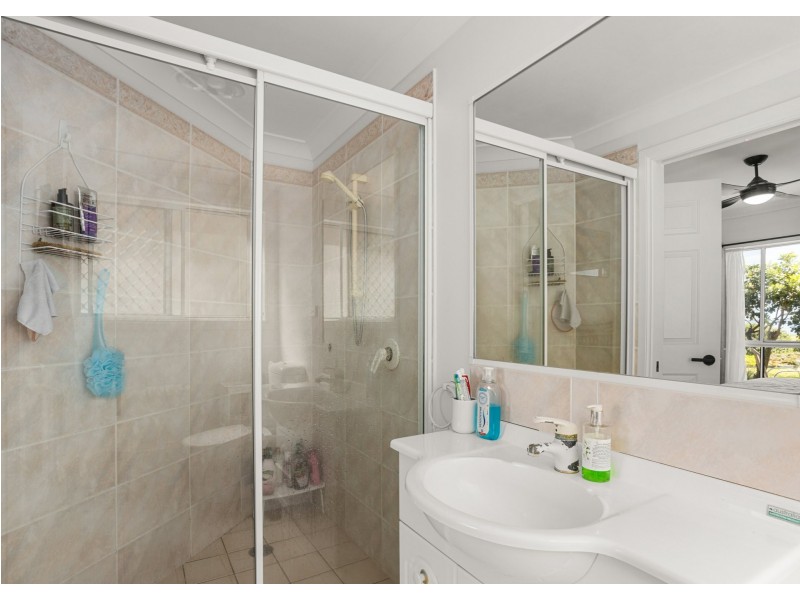 3/32 Lewis Street, Old Bar NSW 2430
