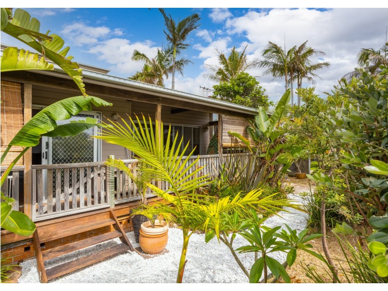 39 Ocean Drive, Wallabi Point NSW 2430