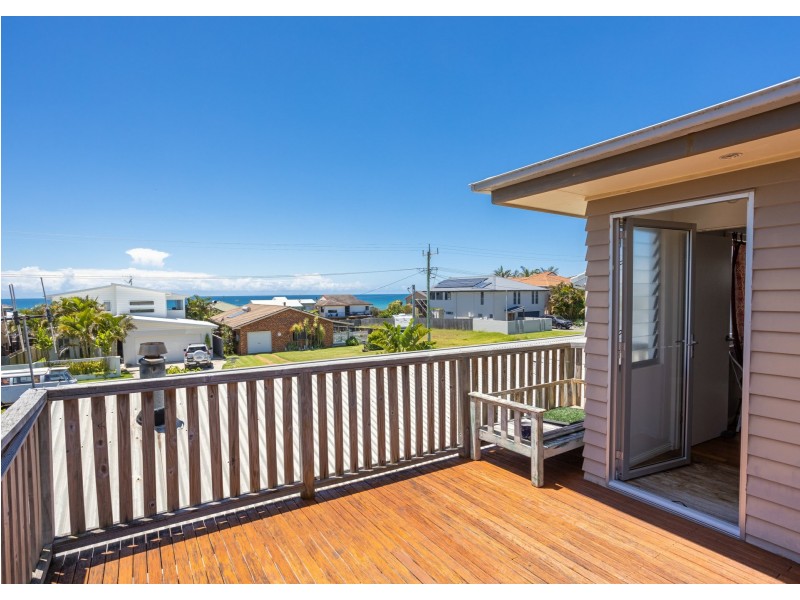 39 Ocean Drive, Wallabi Point NSW 2430