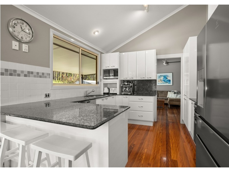 34 Kolinda Drive, Old Bar NSW 2430