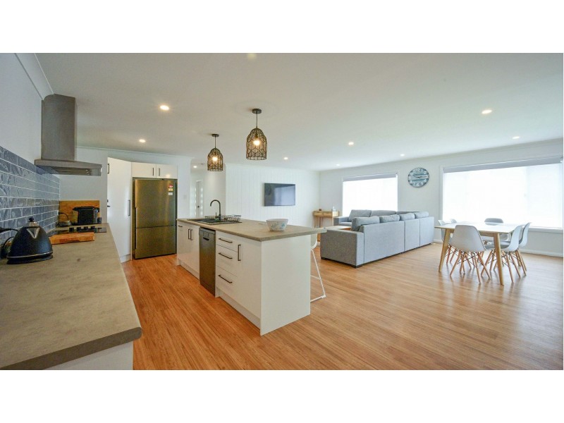 5 Farleigh Street, Old Bar NSW 2430