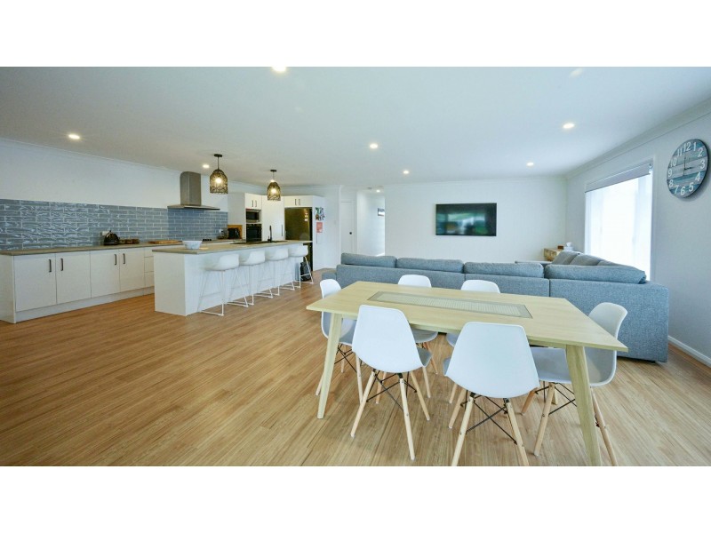 5 Farleigh Street, Old Bar NSW 2430