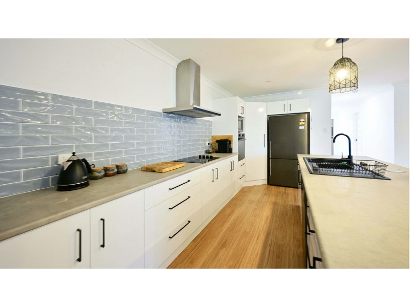 5 Farleigh Street, Old Bar NSW 2430